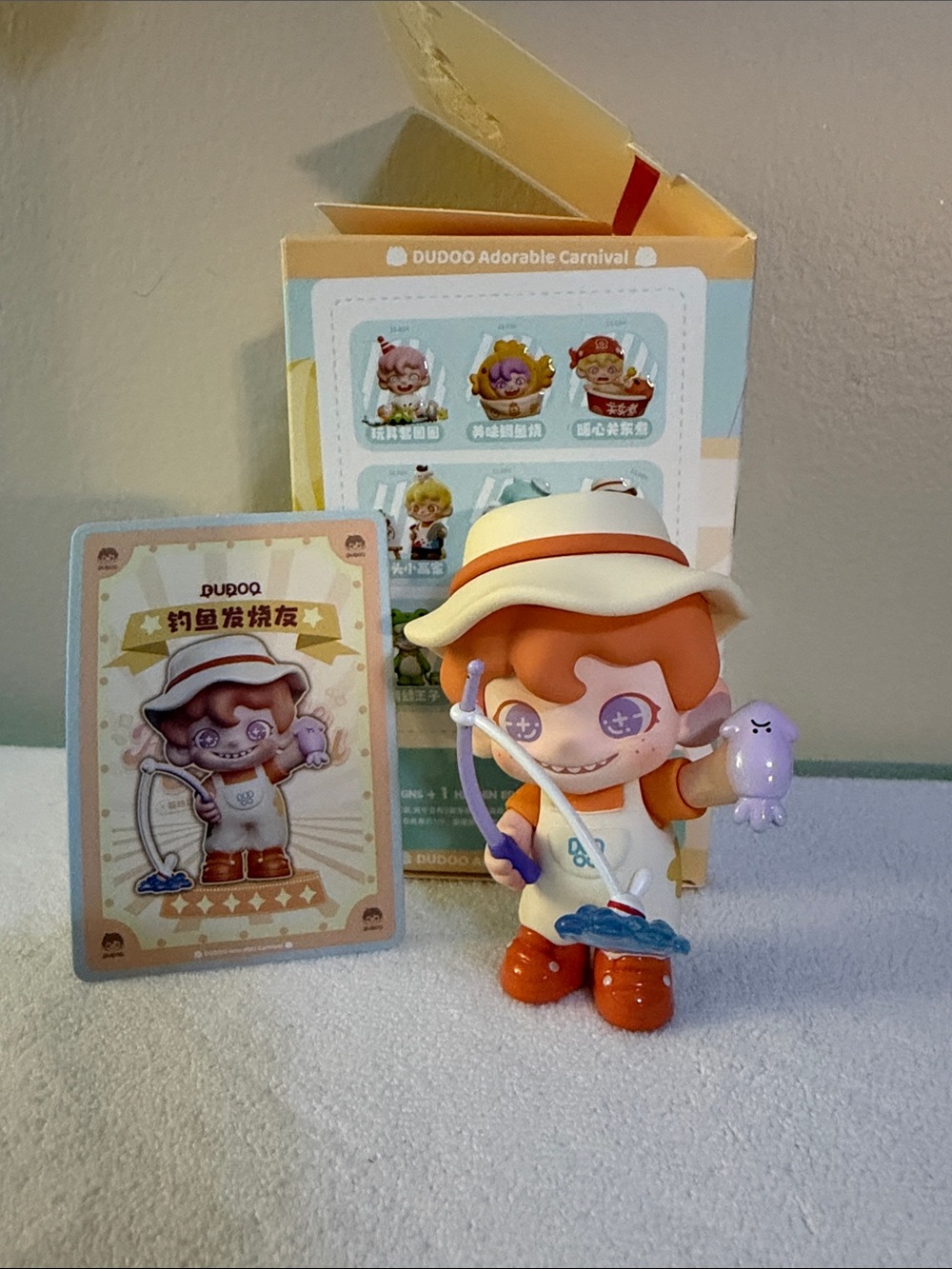 DUQOO Kids Fishing Friend Action Figure - Orange & White